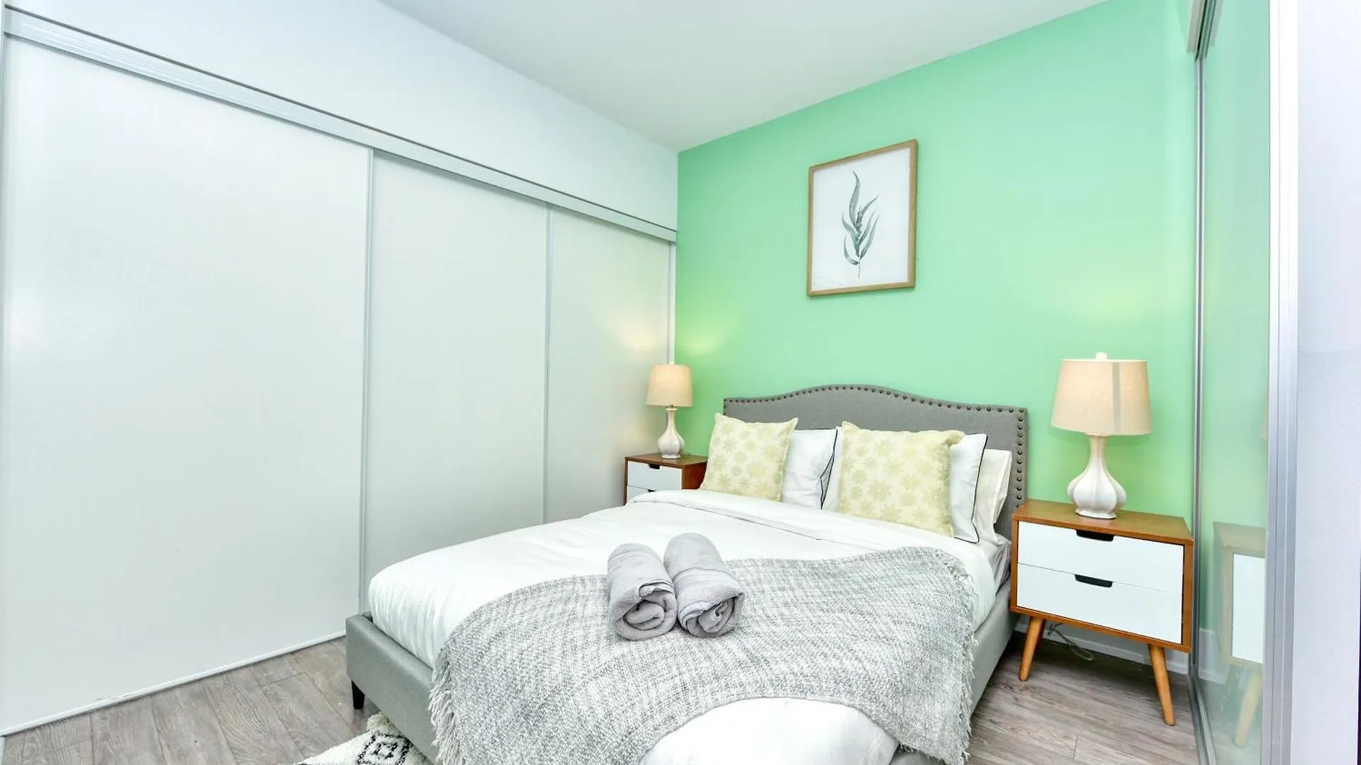 Appartement Cozy 2Br Condo With Cn Tower View Toronto Canada