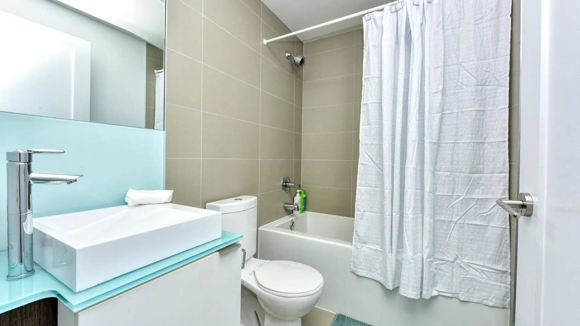 Appartement Cozy 2Br Condo With Cn Tower View Toronto